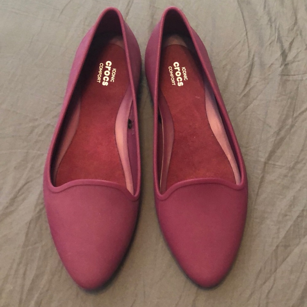 Crocs Comfort Plum Loafer, worn once!